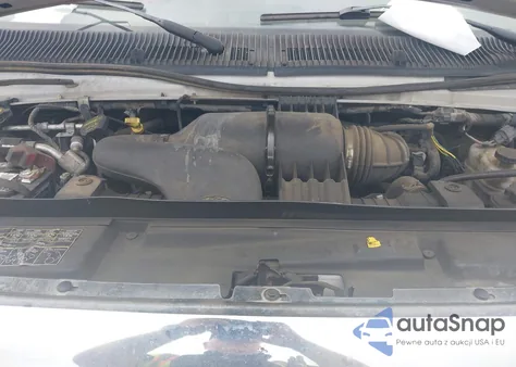 2013 Ford Econoline E350 Super Duty Wagon z USA, uszkodzony, nr VIN 1FBSS3BS0DDB18166